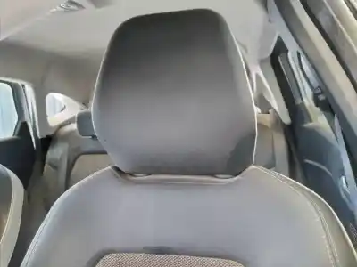 Second-hand car spare part left front seat for renault captur ii e-tech engineered oem iam references   