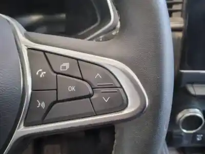 Second-hand car spare part steering wheel for renault captur ii e-tech engineered oem iam references   