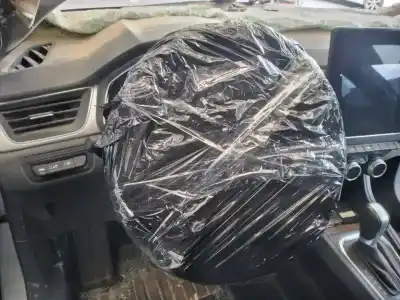 Second-hand car spare part steering wheel for renault captur ii e-tech engineered oem iam references   