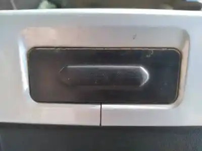 Second-hand car spare part tailgate back door handle for renault captur ii e-tech engineered oem iam references 