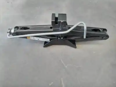 Second-hand car spare part jack for renault captur ii e-tech engineered oem iam references 
