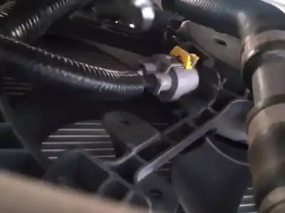 Pezzo di ricambio per auto di seconda mano elettroventola per renault captur ii e-tech engineered riferimenti oem iam   