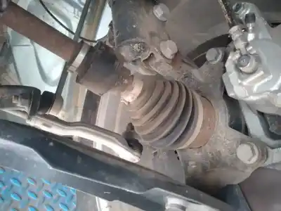 Second-hand car spare part front left knuckle for renault captur ii e-tech engineered oem iam references   