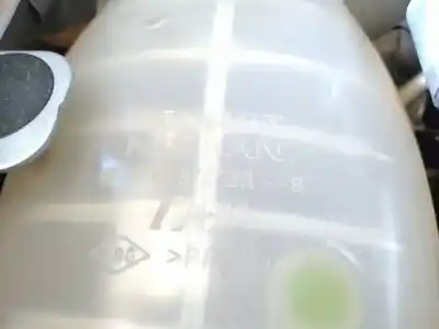 Peça sobressalente para automóvel em segunda mão depósito de expansão por renault captur ii e-tech engineered referências oem iam   