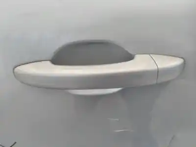 Second-hand car spare part exterior left front door handle for renault captur ii e-tech engineered oem iam references 