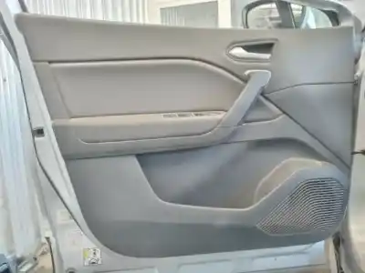 Second-hand car spare part left front door trim for renault captur ii e-tech engineered oem iam references 