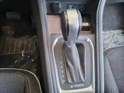 Pièce détachée automobile d'occasion levier pour renault captur ii e-tech engineered références oem iam   
