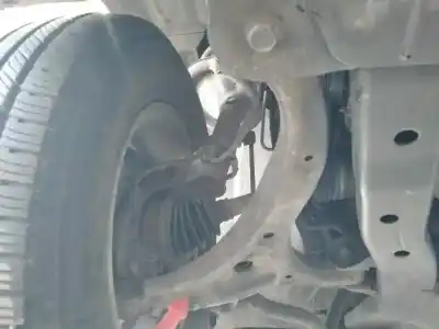 Pezzo di ricambio per auto di seconda mano braccio sospensione inferiore anteriore destro per kia carnival 2.9 crdi vgt active riferimenti oem iam 