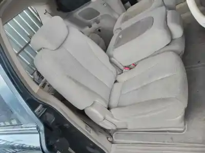 Pezzo di ricambio per auto di seconda mano sedili posteriori destro per kia carnival 2.9 crdi vgt active riferimenti oem iam 