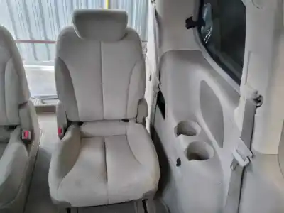 Pezzo di ricambio per auto di seconda mano sedili posteriori sinistro per kia carnival 2.9 crdi vgt active riferimenti oem iam 