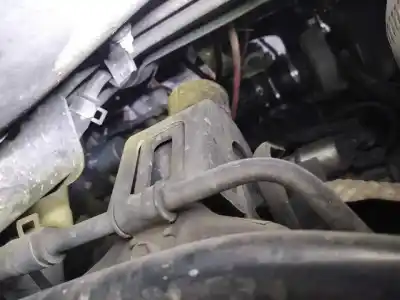 Second-hand car spare part rear engine support for kia carnival 2.9 crdi vgt active oem iam references   