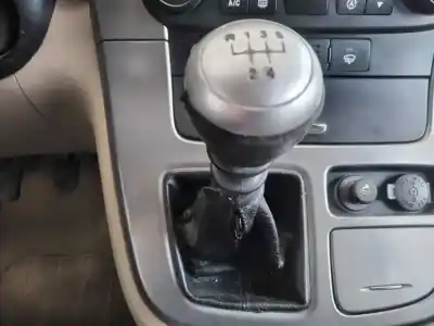 Pezzo di ricambio per auto di seconda mano leva del cambio per kia carnival 2.9 crdi vgt active riferimenti oem iam 437004dxxx