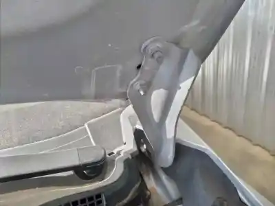 Second-hand car spare part left front hood hinge for subaru xv executive oem iam references   