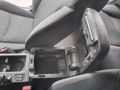 Pezzo di ricambio per auto di seconda mano bracciolo centrale per subaru xv executive riferimenti oem iam   