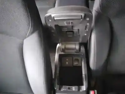 Pezzo di ricambio per auto di seconda mano bracciolo centrale per subaru xv executive riferimenti oem iam   