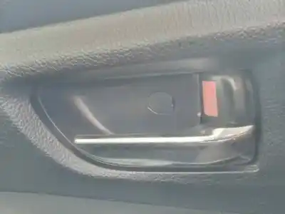 Pièce détachée automobile d'occasion poignée intérieure avant droite pour subaru xv executive références oem iam 