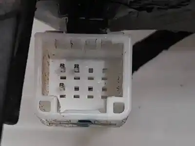 Pezzo di ricambio per auto di seconda mano specchio interno per renault captur ii e-tech engineered riferimenti oem iam 963213712r  046532