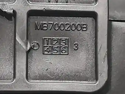 Peça sobressalente para automóvel em segunda mão caixa de fusíveis e relés por subaru xv executive referências oem iam mb100200b  82241fj020