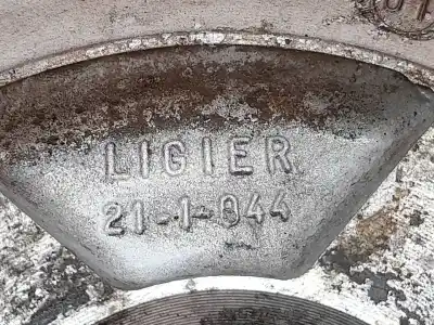 Peça sobressalente para automóvel em segunda mão jante por ligier nova 0.5 referências oem iam 211044  