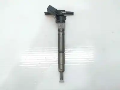 Pièce détachée automobile d'occasion INJECTEUR pour MERCEDES-BENZ VITO (W639) BASIC, COMBI  Références OEM IAM A6460701487  0445115069