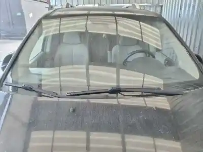 Second-hand car spare part windshield for kia carnival 2.9 crdi vgt active oem iam references   