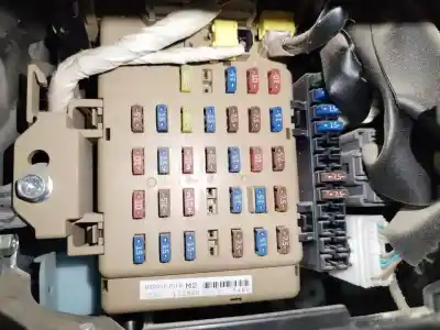 Pièce détachée automobile d'occasion boîtes à fusibles pour subaru xv executive références oem iam 82201fj010