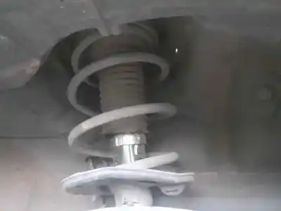 Second-hand car spare part front right shock absorber for toyota auris hybrid active oem iam references 