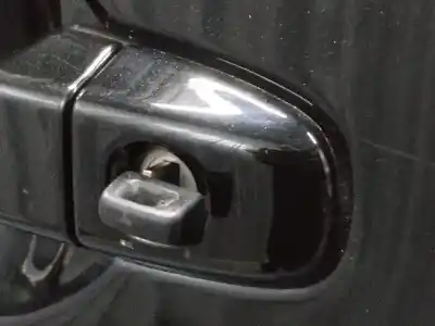 Second-hand car spare part left front door lock for toyota auris hybrid active oem iam references 