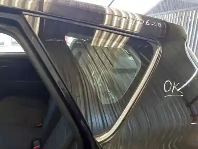 Peça sobressalente para automóvel em segunda mão vidro de custódia triangular traseiro esquerdo por toyota auris hybrid active referências oem iam   