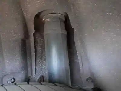 Second-hand car spare part rear left shock absorber for toyota auris hybrid active oem iam references 