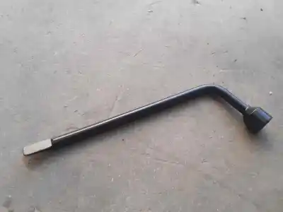 Pezzo di ricambio per auto di seconda mano Chiave Per Ruote per TOYOTA AURIS Hybrid Active Riferimenti OEM IAM   