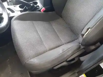 Peça sobressalente para automóvel em segunda mão assento dianteiro esquerdo por toyota auris hybrid active referências oem iam   