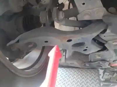 Second-hand car spare part front right lower suspension arm for toyota auris hybrid active oem iam references 