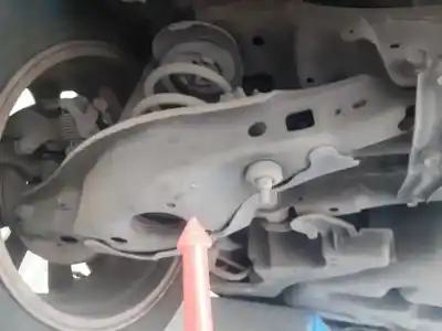 Second-hand car spare part rear left lower suspension arm for toyota auris hybrid active oem iam references 