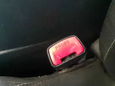 Second-hand car spare part left front seat belt buckle for toyota auris hybrid active oem iam references 