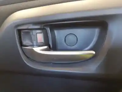 Second-hand car spare part interior left rear handle for toyota auris hybrid active oem iam references 