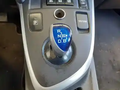 Second-hand car spare part gear lever for toyota auris hybrid active oem iam references 