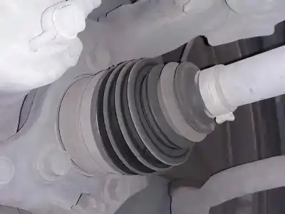 Second-hand car spare part front right transmission for toyota auris hybrid active oem iam references 