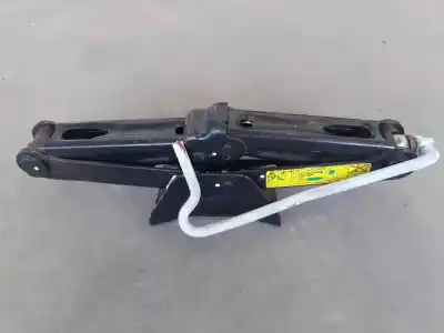 Pièce détachée automobile d'occasion CRIC HYDRAULIQUE pour CITROEN C3 AIRCROSS  Références OEM IAM   
