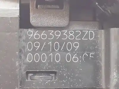 Pezzo di ricambio per auto di seconda mano interruttore alzacristalli anteriore sinistro per citroen c4 picasso millenium riferimenti oem iam 96639382zd  