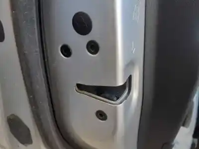 Peça sobressalente para automóvel em segunda mão fechadura da porta traseira esquerda por ford fiesta (ce1) trend referências oem iam 