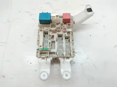 Second-hand car spare part fuse box unit for toyota auris active oem iam references 8273002j70