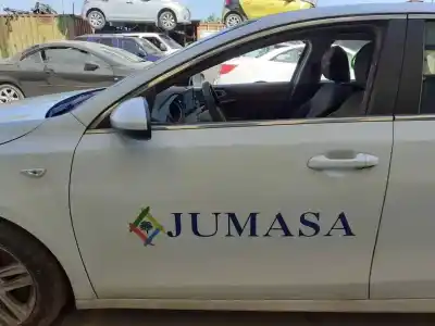 Second-hand car spare part left front door for kia ceed concept oem iam references   