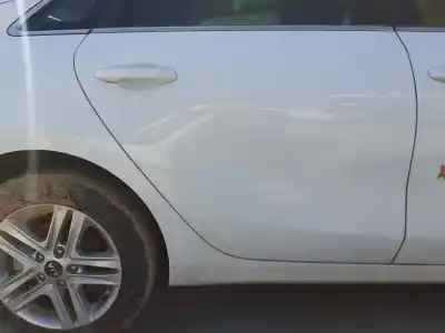 İkinci el araba yedek parçası arka sag kapi için kia ceed concept oem iam referansları   