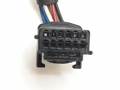 Peça sobressalente para automóvel em segunda mão espelho retrovisor direito por renault clio iv limited referências oem iam 963016264r  