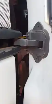 Tweedehands auto-onderdeel STEUN / SCHUIFDEURGIDS voor RENAULT MASTER KASTEN L2H2 HKa 3.5t Doka OEM IAM-referenties   