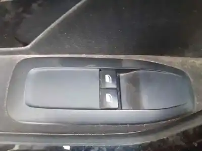 Peça sobressalente para automóvel em segunda mão Botão / Interruptor Elevador Vidro Dianteiro Esquerdo por PEUGEOT 208 Business Line Referências OEM IAM   