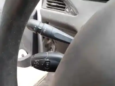 Peça sobressalente para automóvel em segunda mão Comutador De Luzes por PEUGEOT 208 Business Line Referências OEM IAM 98030394ZD  