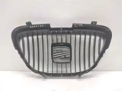 Second-hand car spare part front grille for seat leon (1p1) reference oem iam references 5p0853654  