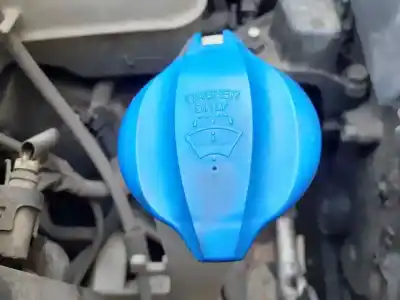 Peça sobressalente para automóvel em segunda mão depósito do limpa vidros por kia carens ( ) concept referências oem iam 